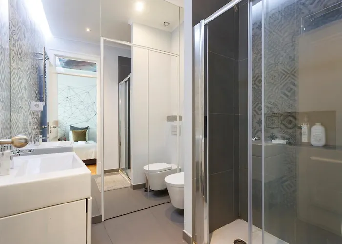 Pleasant Bedrooms In Shared House In The Center Of Praca Da Figueira Privatunterkunft Lissabon