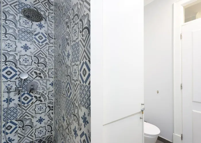 Pleasant Bedrooms In Shared House In The Center Of Praca Da Figueira Privatunterkunft Lissabon